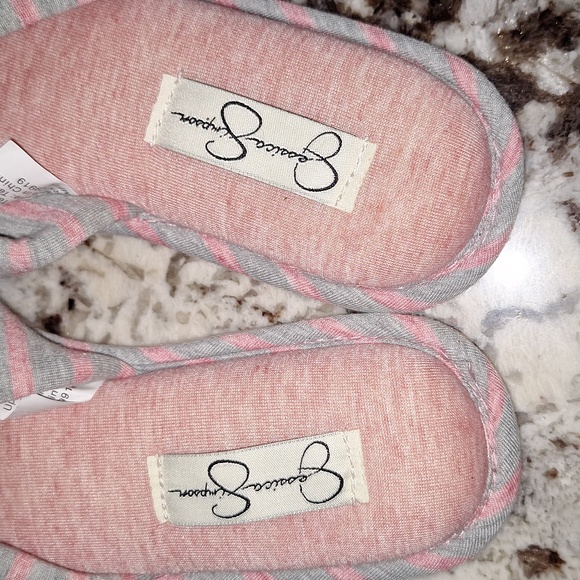 🌙 Jessica Simpson memory foam house slippers, flip flops. M 7/8. New! - Picture 10 of 11